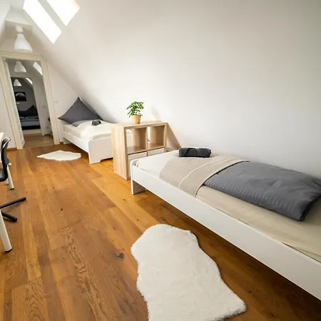 Apartment Fullhouse - Halle - R17 - 111sqm Loft - 8 Beds For 10 Guests