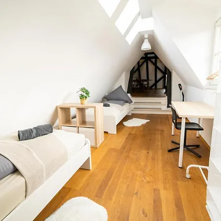 Apartment Fullhouse - Halle - R17 - 111sqm Loft - 8 Beds For 10 Guests *