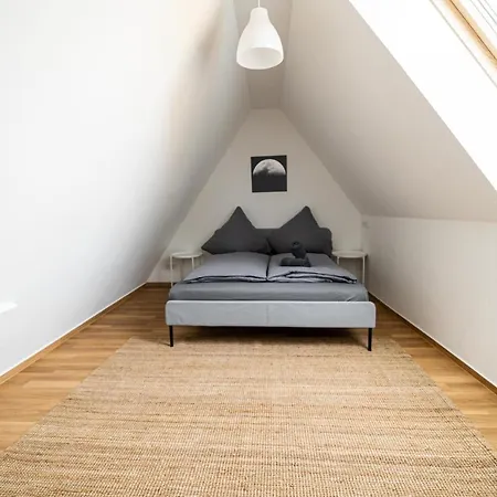 Fullhouse - Halle - R17 - 111sqm Loft - 8 Beds For 10 Guests *
