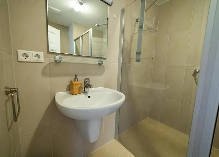 Fullhouse - Halle - R17 - 111sqm Loft - 8 Beds For 10 Guests *